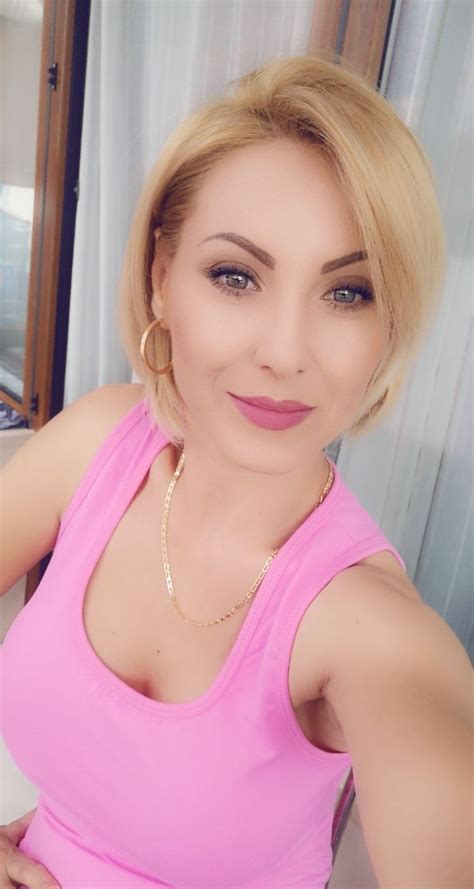 Escort Villongo: Donna cerca Uomo